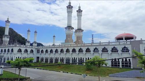 Gua Musang Maison | LH SUITE HOMESTAY Gua Musang- Masjid Mekah