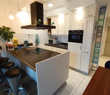 Outremeuse Appartement | Liège centre 13 Quai Godefroid Kurth POUR 2 PERS à 25 min gare Guillemins
