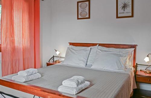 Makry Gialos Appartement | Liakoto Stonewall House First Floor