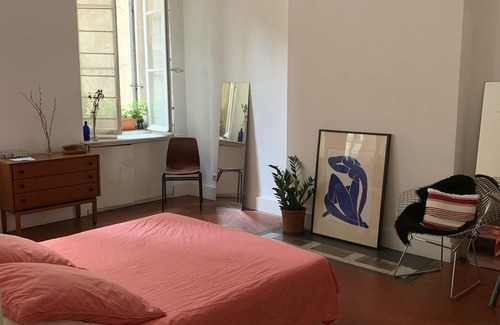1st Arrondissement Maison | Chambre Liberté Design