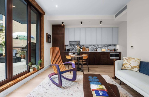 Bowery Appartement | Library Loft by StayHaus | 2BR Full-Service Condo with Terrace