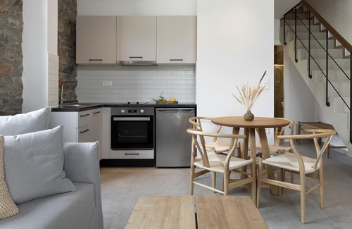 Sourpi Appartement | Lichnos Luxury Maisonette 3