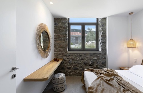 Sourpi Appartement | Lichnos Luxury Maisonette 1