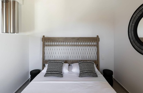 Sourpi Maison | Lichnos Luxury Studio