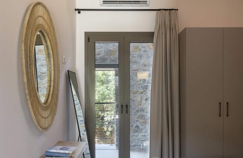 Sourpi Appartement | Lichnos Luxury Suites Stoa