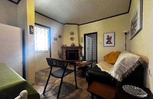 Peraia Maison | Lidden tree cottage