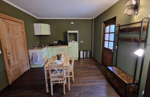 Waldsieversdorf Appartement | Liebevoll Sanierte Altbauwohnung