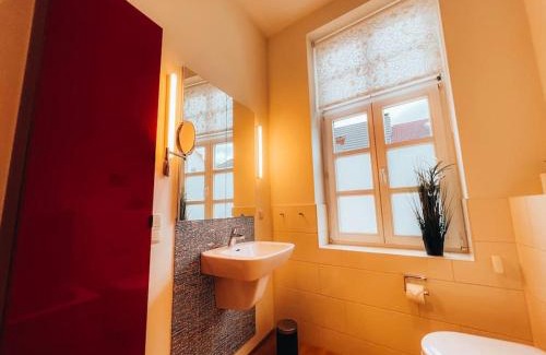 Rostock Appartement | Lieblingsapartment No.11 in Toplage mit 2 SZ