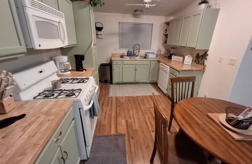 Mohave Valley Maison | Life a beach at the river 3-bedroom house in Mohave ValleynBy the river have fun
