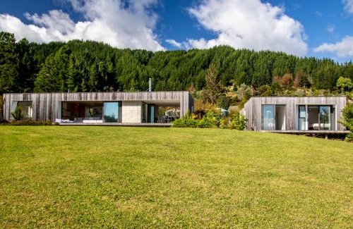 Tata Beach Maison | Ligar Escape - Golden Bay Holiday Home