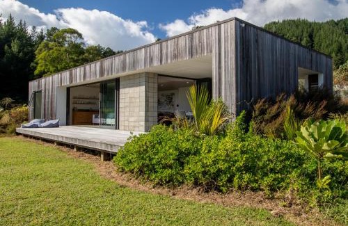 Tata Beach Maison | Ligar Escape - Golden Bay Holiday Home
