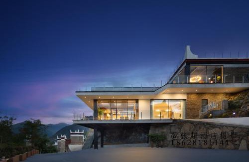 Garze Hôtel | Light and Forest PeeKaboo Cliff Private Hot Spring Hotel