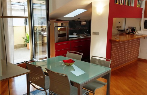 Roman Quarter Appartement | Lumière et détente dans le quadrilatère romain