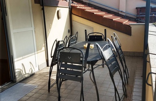 Roman Quarter Appartement | Lumière et détente dans le quadrilatère romain