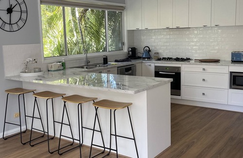 Macquarie Hills Maison | Light and roomy, home away from home