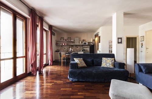 Pisa Appartement | Lumière et bois près de la tour