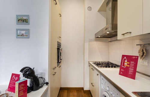 Albaro Appartement | Light apartment in Albaro by Wonderful Italy