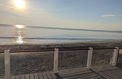Allerton Maison | Light-filled Beachfront 3 Bed - avail. Aug. 25, 2024