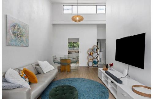 Blue Bay Appartement | Light filled Villa Moments to the Beach