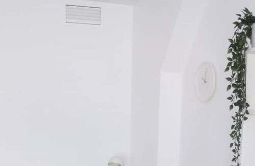 Badalona Appartement | Light-flooded apartment with private terrace