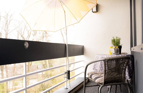 Hemfurth-Edersee Appartement | Maison d'architecte inondée de lumière dans un endroit calme FeWo "Yellow"