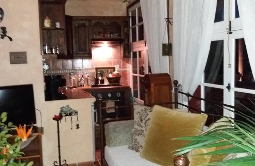 Las Cuevas Cottage | Maison de campagne baignée de lumière avec connexion WiFi * Offre de dernière minute *