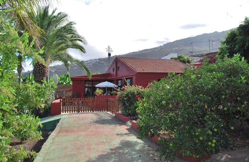 Las Cuevas Cottage | Maison de campagne baignée de lumière avec connexion WiFi * Offre de dernière minute *