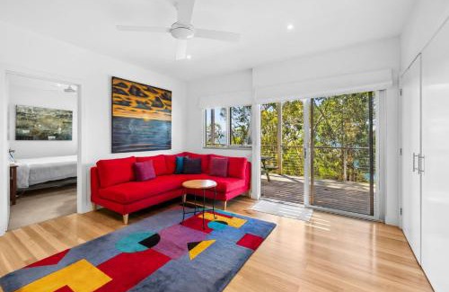 Lorne Maison | Light House