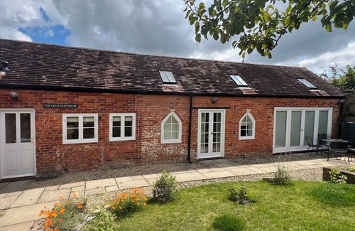 Heytesbury Maison | Light, independent space in Heytesbury, near Warminster