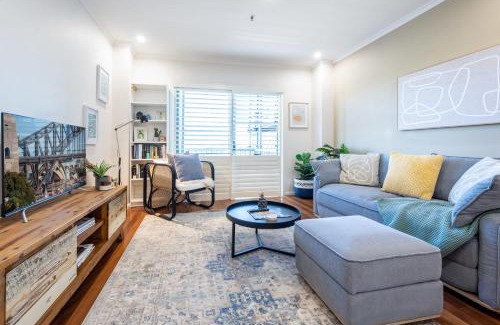 Darling Harbour Appartement | Light Resort Style Haven in Darling Harbour