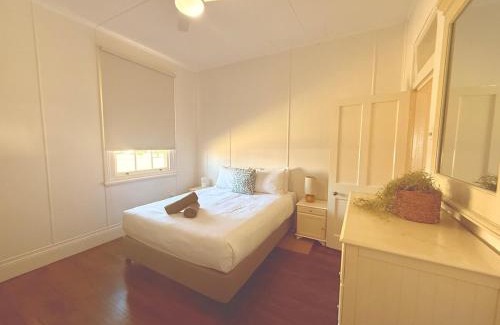 Yamba Maison | Lighthouse Cottage Pilot Hill