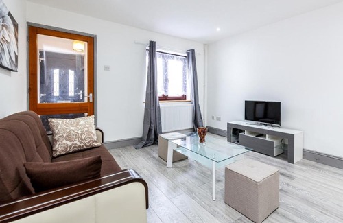 Becontree Maison | Lighthouse in Dagenham