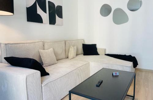 Braunschweig City Center Appartement | LIGHTPLACE - Innenstadt - Kaffeevollautomat - Balkon zur Oker - Boxspringbett
