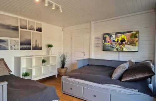 Kadrina Parish Maison | Liivakõrtsi väike puhkemaja saunaga