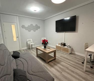 Dos Hermanas Maison | Like Home