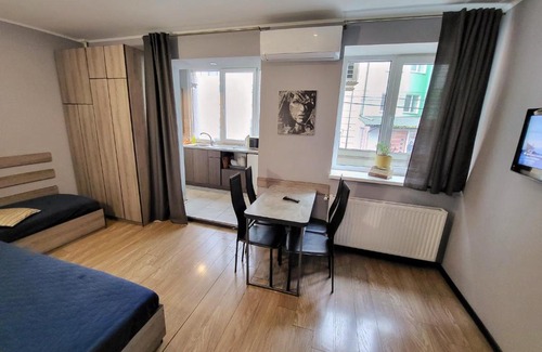 Kosuv Stary Appartement | Like Home on Zaliznychna 3
