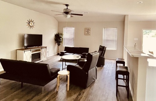Conway Maison | Like New Home close to town family friendly, quiet and close to amenities.