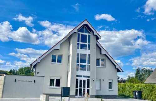 Petershagen b Fredersdorf b Berlin Appartement | LikeHome gemütliches Privatzimmer im Haus, Hasenfelder Weg 15 in Heinersdorf