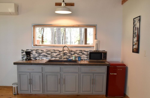 Canton Cabine | Lil' Cabin In The Woods