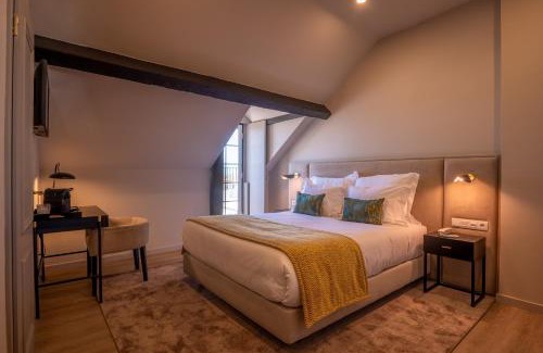 Pavia Hôtel | Lilases Boutique House & Garden