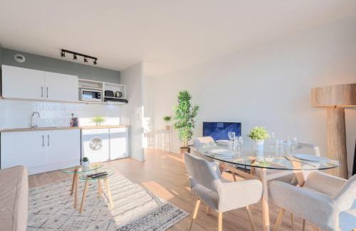 Lille Appartement | Lille Gare - 2 pers incredible view on Lille !