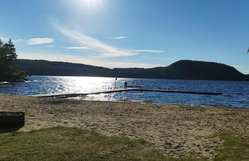 Ucklum Appartement | Lillstugan i idyllisk lugn miljö nära Hällungen, Stenungsund
