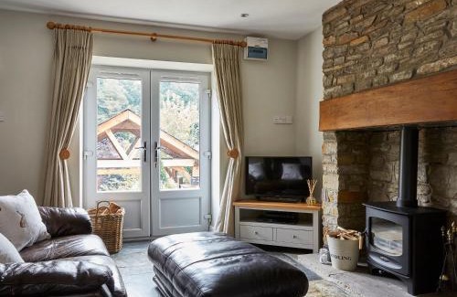 Whitecroft Maison | Lilly Cottage