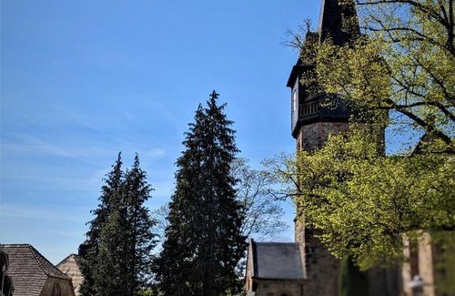 Kohren-Sahlis Maison | Lilly im Dorfe