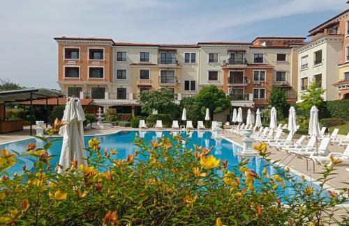 Sozopol Appartement | Lily Beach Resort - sunrise over the sea - Sozopol