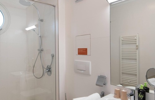 Innere Stadt Appartement | limehome Linz Friedrichstr | Suite XL seating area