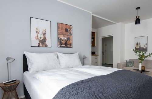 Innere Stadt Appartement | limehome Linz Friedrichstr | Suite XL seating area