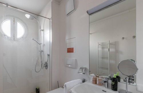 Innere Stadt Appartement | limehome Linz Friedrichstr | Suite XXL