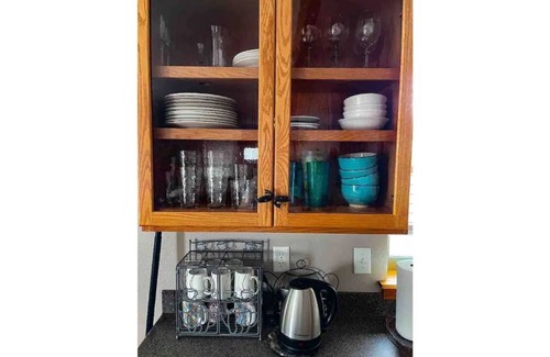 Lincoln City Maison | Lincoln City Beach House. Decks, views & surf sounds.