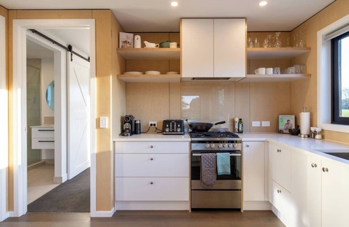 Lincoln Maison | Lincoln Hideaway: Relaxing Country Vibes